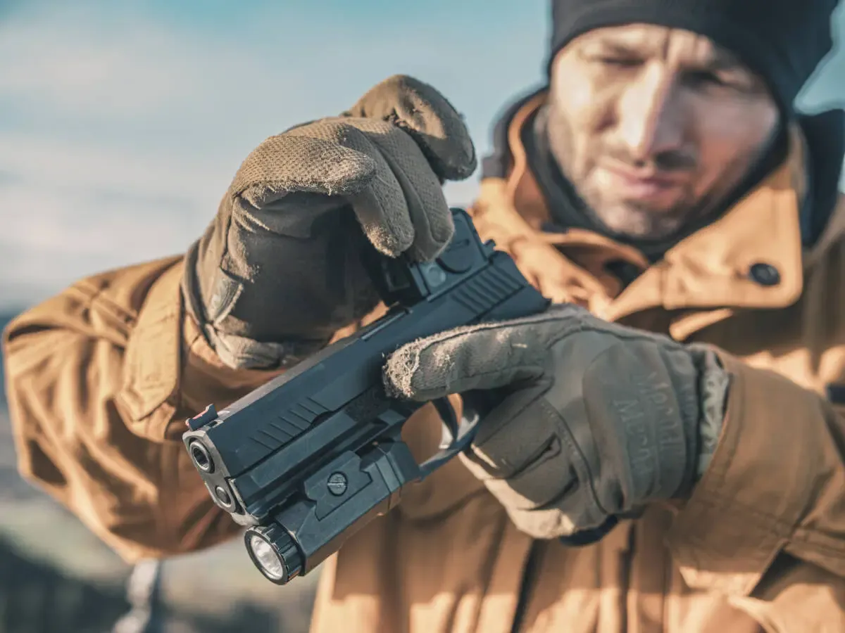 Aimpoint Acro P2 in snowy conditions